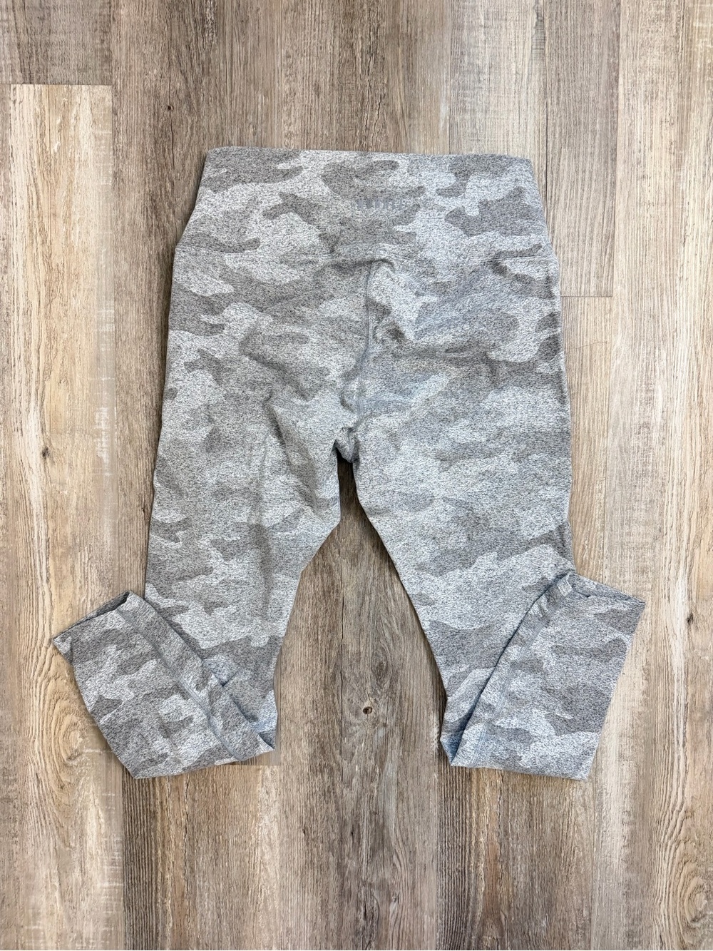 NOBULL Women’s High Waist Camo Leggings, size Large like NEW